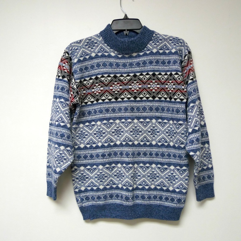 VTG American Pride knitted sweater . made in USA